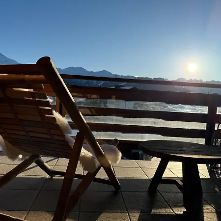 Centre, Valmont アパート